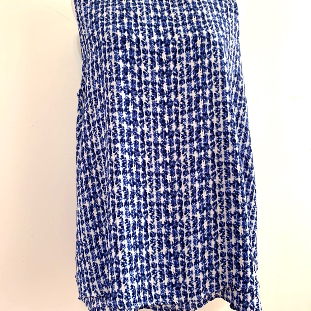 Chico’s Trapeze Blue & White Print Sleeveless Blouse - Picture 6 of 10